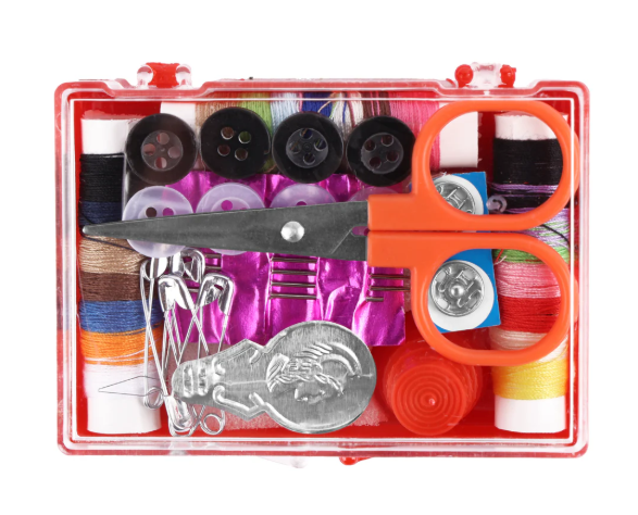 Coghlan’s Sewing Kit