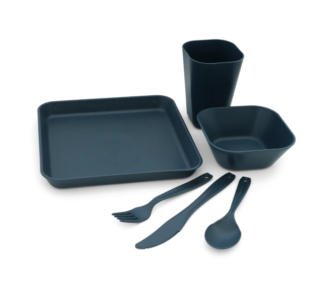 Coghlan’s Solo Tableware