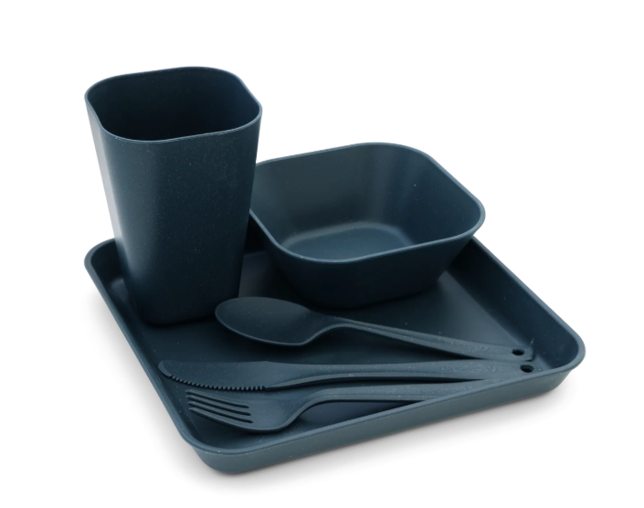 Coghlan’s Solo Tableware